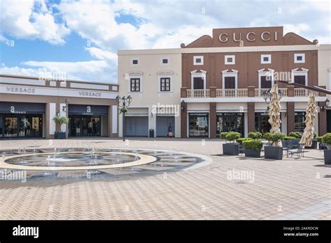 outlet village agira gucci|gucci outlet palermo italy.